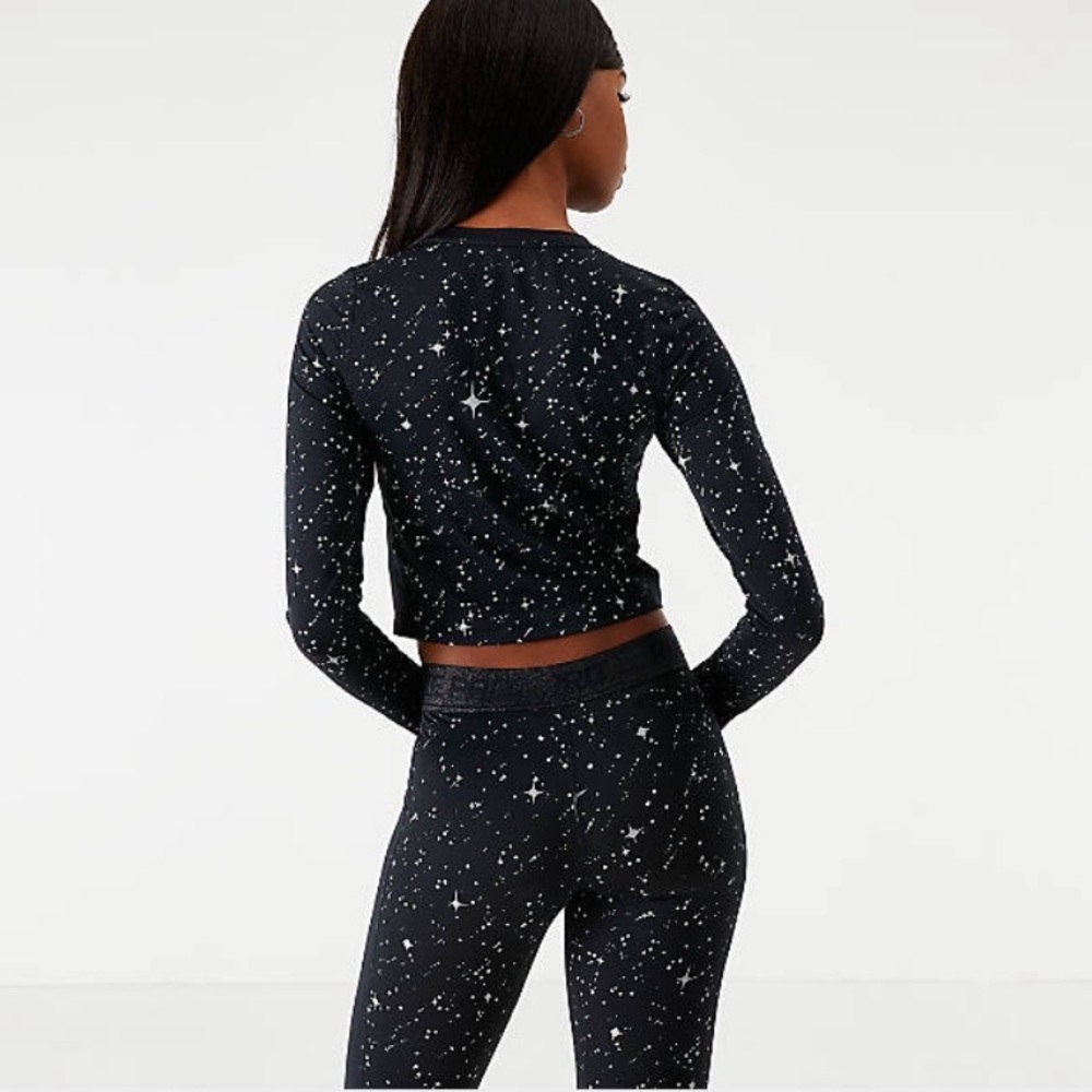 Nike metallic star top and legging set - Picture 3 of 3